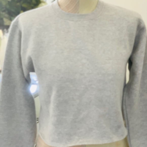 Brandy Melville Sweaters - Brandy Melville grey sweatshirt